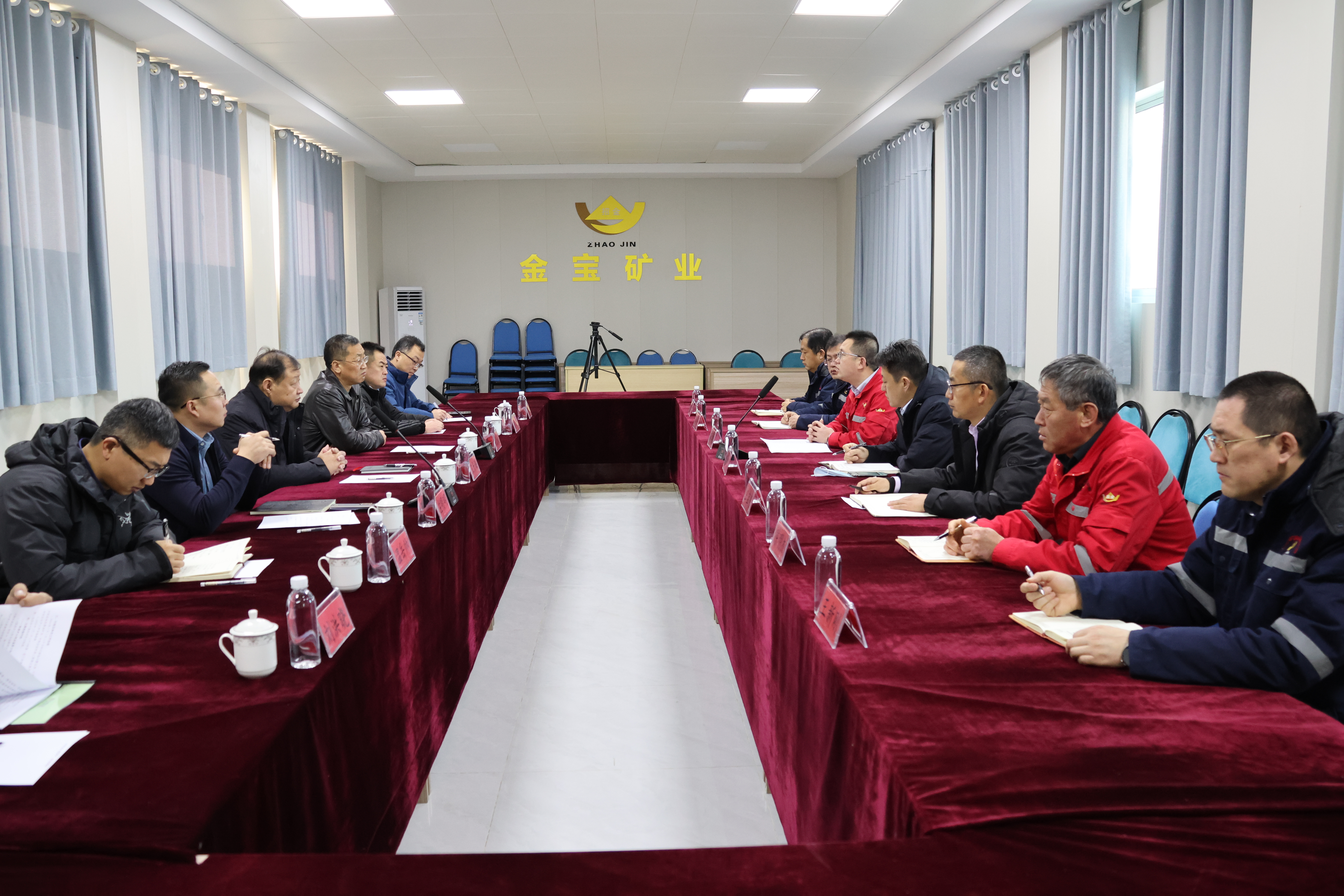 1704370516771053208.jpg 王乐译元旦时代深入企业生产一线督导检查.jpg